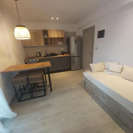 House Karga Ξενοδοχείο με διαμερίσματα