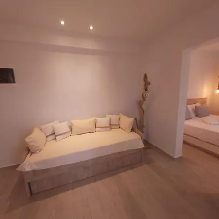 House Karga 3*