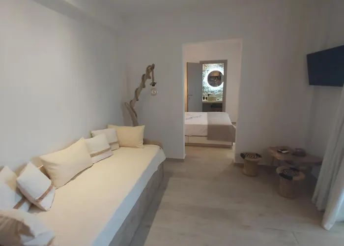 House Karga Ormos Panagias